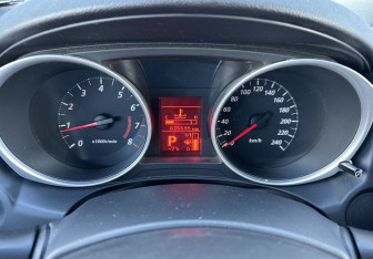 Подержанный автомобиль Mitsubishi ASX 2014 года (9 фото)