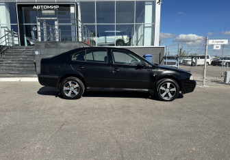 Подержанный автомобиль Skoda Octavia Wagon 2008 года (4 фото)