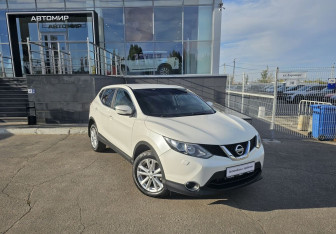 Подержанный автомобиль Nissan Qashqai 2014 года (3 фото)