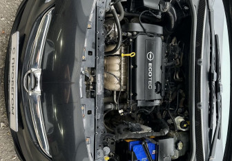 Подержанный автомобиль Opel Astra Hatchback 2012 года (13 фото)