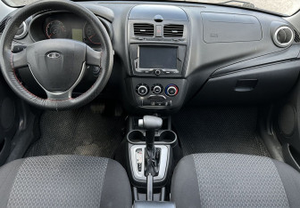 Подержанный автомобиль LADA (ВАЗ) Kalina Wagon 2018 года (10 фото)