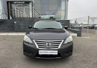Подержанный автомобиль Nissan Sentra Sedan 2015 года (2 фото)