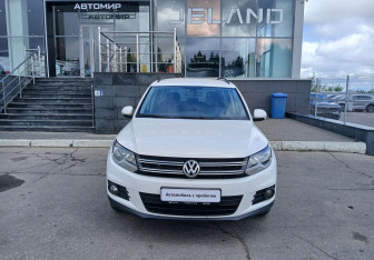 Подержанный автомобиль Volkswagen Tiguan 2012 года (2 фото)