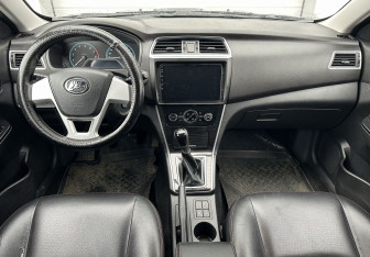 Подержанный автомобиль Lifan Solano 2018 года (10 фото)