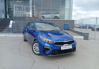 Подержанный автомобиль Kia Cerato Sedan 2020 года (3 фото)