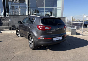 Подержанный автомобиль Kia Sportage 2013 года (7 фото)