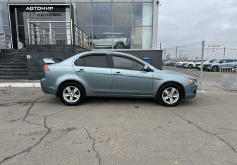Подержанный автомобиль Mitsubishi Lancer Sedan 2008 года (4 фото)