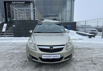 Подержанный автомобиль Opel Corsa 2008 года (2 фото)