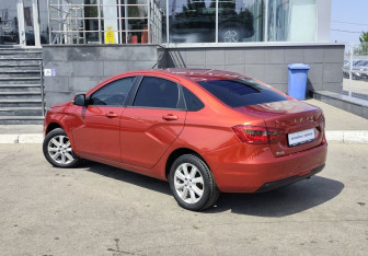 Подержанный автомобиль LADA (ВАЗ) Vesta Sedan 2018 года (7 фото)
