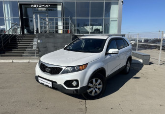 Подержанный автомобиль Kia Sorento 2012 года (1 фото)