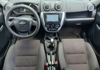 Подержанный автомобиль LADA (ВАЗ) Granta Sedan 2015 года (10 фото)