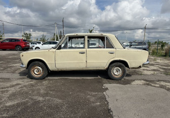 Подержанный автомобиль LADA (ВАЗ) 2101 1973 года (8 фото)