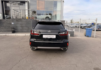 Подержанный автомобиль Lexus RX 2017 года (6 фото)