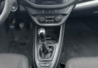 Подержанный автомобиль LADA (ВАЗ) Vesta Wagon 2019 года (11 фото)