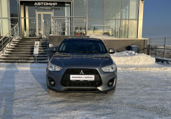 Подержанный автомобиль Mitsubishi ASX 2014 года (2 фото)
