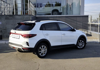 Подержанный автомобиль Kia Rio Hatchback 2020 года (5 фото)