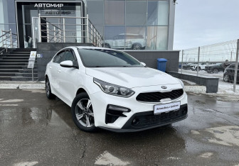 Подержанный автомобиль Kia Cerato Sedan 2019 года (3 фото)