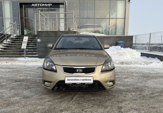 Подержанный автомобиль Kia Rio Sedan 2010 года (2 фото)