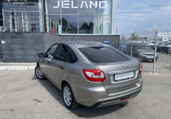 Подержанный автомобиль LADA (ВАЗ) Granta Hatchback 2021 года (7 фото)