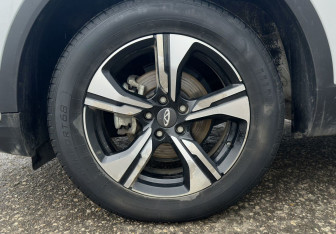Подержанный автомобиль Chery Tiggo 4 2024 года (14 фото)