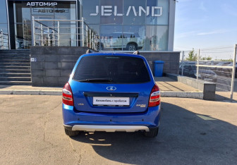 Подержанный автомобиль LADA (ВАЗ) Kalina Wagon 2018 года (6 фото)