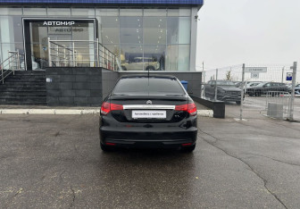 Подержанный автомобиль Citroen C4 Sedan 2013 года (6 фото)