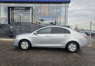 Подержанный автомобиль Geely Emgrand EC7 Sedan 2014 года (8 фото)