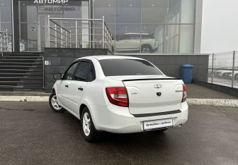 Подержанный автомобиль LADA (ВАЗ) Granta Sedan 2016 года (7 фото)