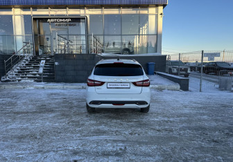 Подержанный автомобиль LADA (ВАЗ) Vesta Wagon 2024 года (6 фото)