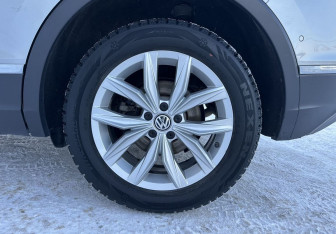 Подержанный автомобиль Volkswagen Tiguan 2017 года (14 фото)
