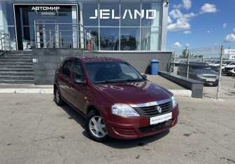 Подержанный автомобиль Renault Logan Sedan 2011 года (3 фото)
