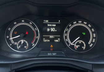 Подержанный автомобиль Skoda Rapid Liftback 2021 года (9 фото)