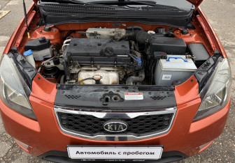 Подержанный автомобиль Kia Rio Sedan 2011 года (13 фото)