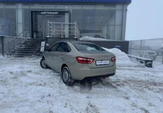 Подержанный автомобиль LADA (ВАЗ) Vesta Sedan 2019 года (7 фото)