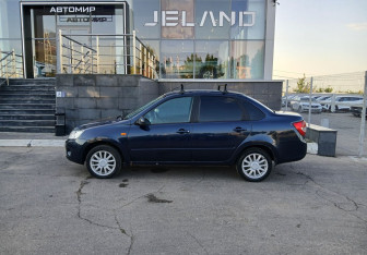 Подержанный автомобиль LADA (ВАЗ) Granta Sedan 2013 года (8 фото)