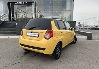 Подержанный автомобиль Chevrolet Aveo Hatchback 2009 года (5 фото)