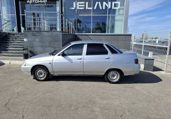 Подержанный автомобиль LADA (ВАЗ) 2110 2005 года (8 фото)