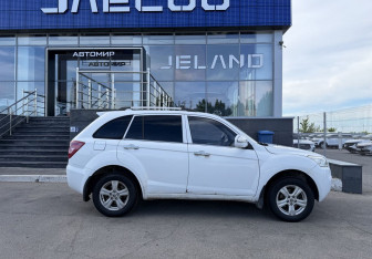 Подержанный автомобиль Lifan X60 2015 года (4 фото)