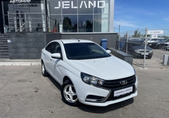 Подержанный автомобиль LADA (ВАЗ) Vesta Sedan 2020 года (3 фото)
