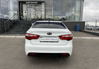 Подержанный автомобиль Kia Rio Sedan 2014 года (6 фото)