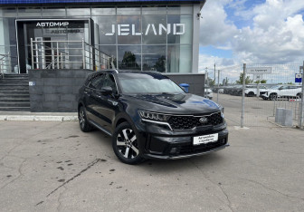Подержанный автомобиль Kia Sorento 2021 года (3 фото)