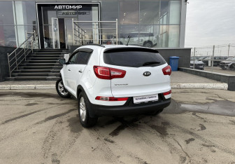 Подержанный автомобиль Kia Sportage 2013 года (7 фото)
