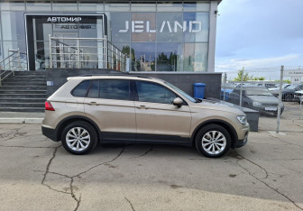 Подержанный автомобиль Volkswagen Tiguan 2019 года (4 фото)