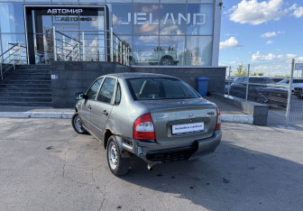 Подержанный автомобиль LADA (ВАЗ) Kalina Sedan 2011 года (8 фото)