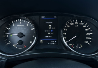 Подержанный автомобиль Nissan Qashqai 2021 года (9 фото)