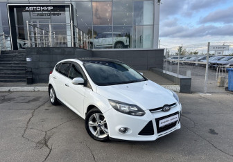 Подержанный автомобиль Ford Focus Hatchback 2013 года (3 фото)