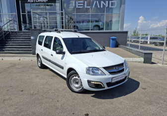 Подержанный автомобиль LADA (ВАЗ) Largus Wagon 2019 года (3 фото)