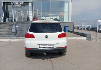Подержанный автомобиль Volkswagen Tiguan 2012 года (6 фото)