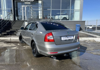 Подержанный автомобиль Skoda Octavia Liftback 2012 года (7 фото)