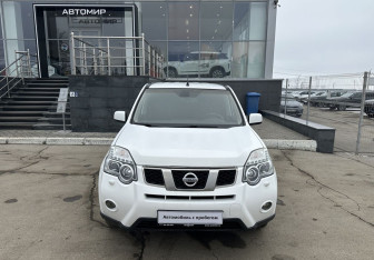 Подержанный автомобиль Nissan X-Trail 2014 года (2 фото)